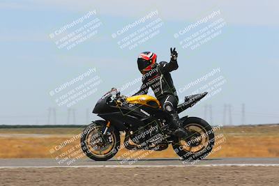 media/May-15-2023-TrackDaz (Mon) [[29bc01ea77]]/B Group/220pm (Wheelie Bump)/
